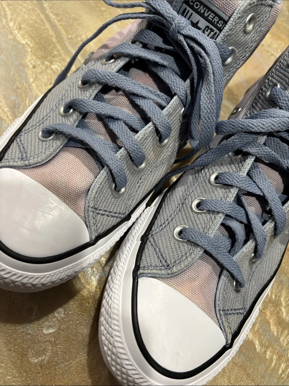 Converse Chuck Taylor All Star Malde Light Blue with Pink Size Men’s 9 Women’ 11